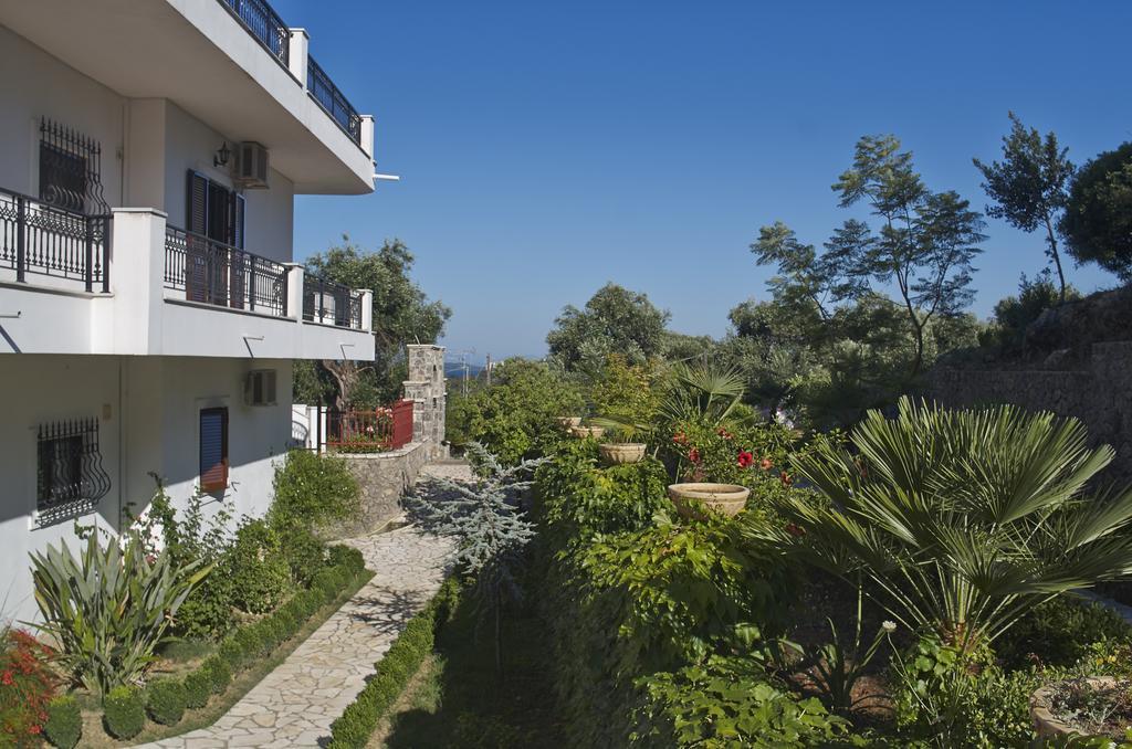 Marialice Apartment Dassia  Ngoại thất bức ảnh