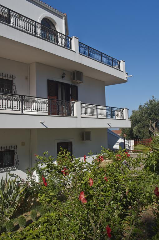 Marialice Apartment Dassia  Ngoại thất bức ảnh